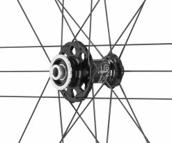 Campagnolo® Jeu De Roues Shamal Carbon Disc 13 Campagnolo® Jeu De Roues Shamal Carbon Disc -vélo de route 10812 z shamal carbon disc brake front hub 2021 1800x1800 1