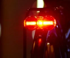 Busch-mueller Feu Arrière TOPLIGHT Flat S Plus à Diode Dynamo -vélo de route 329S TOPLIGHT Flat S Actionbild neu