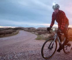 SIGMA Buster 800 HL Lampe Pour Casque -vélo de route 4016224198108 Buster800 HLHelmlampe 4