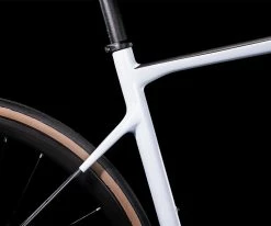 Cube Attain GTC Race Frostwhite´n´carbon 9 Cube Attain GTC Race Frostwhite´n´carbon -vélo de route 577200 D2